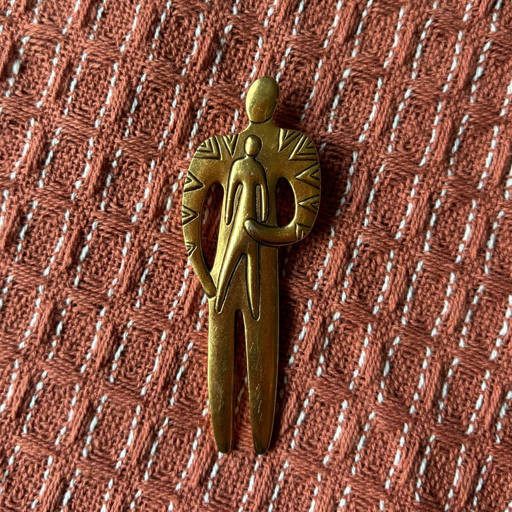 Vintage Laurel Burch Gold pin